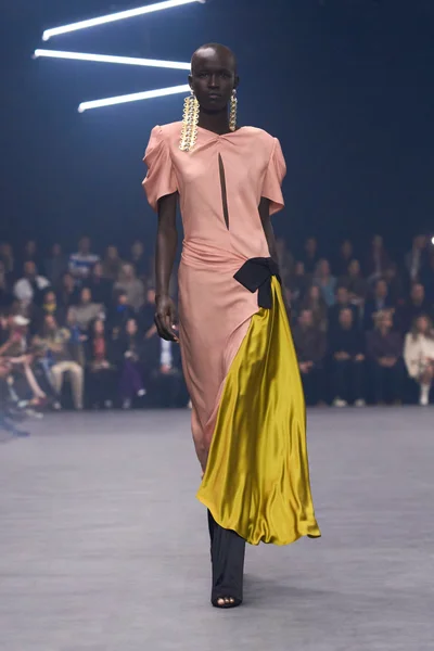 Look 52